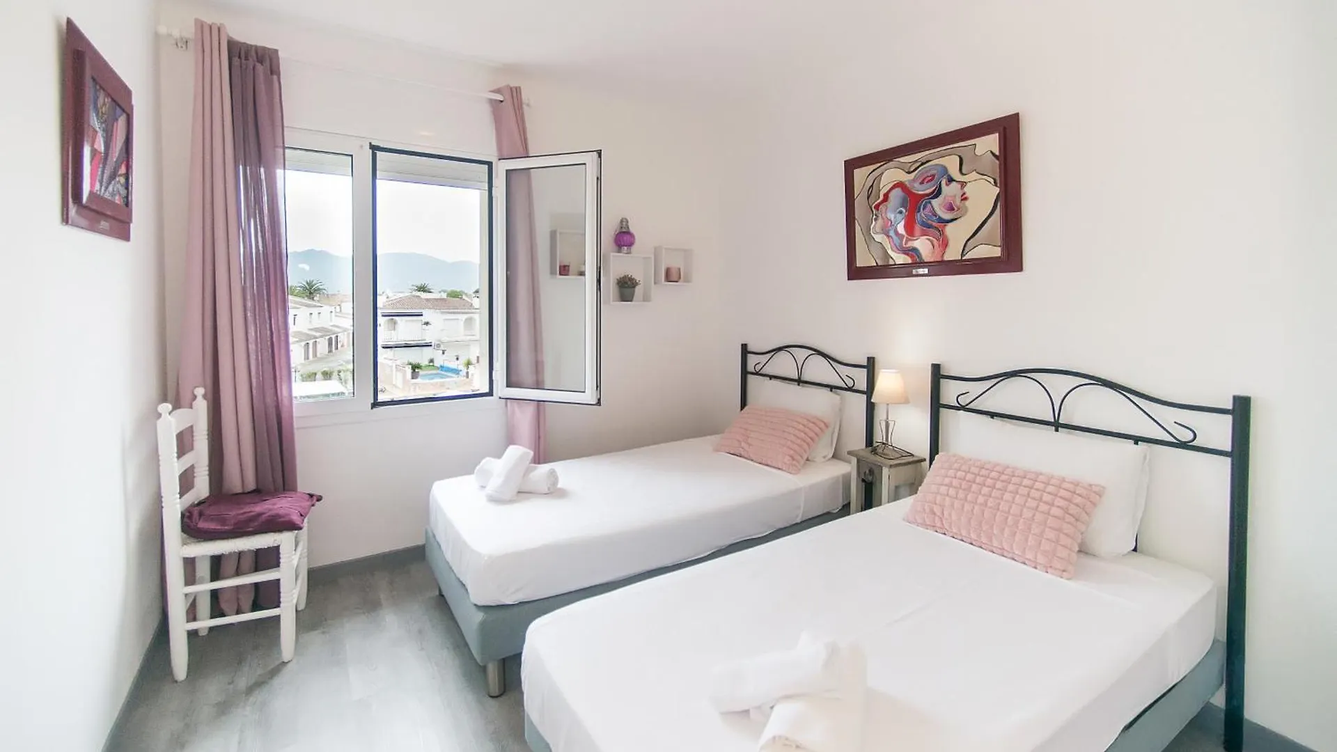 Apartment Welcs Apartamento 244 Emp Con Terraza Con Vista Empuriabrava Spain